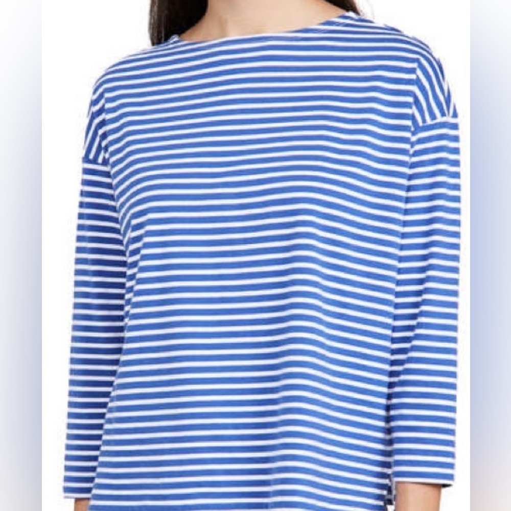 AYR Far Out Tee, size XS.